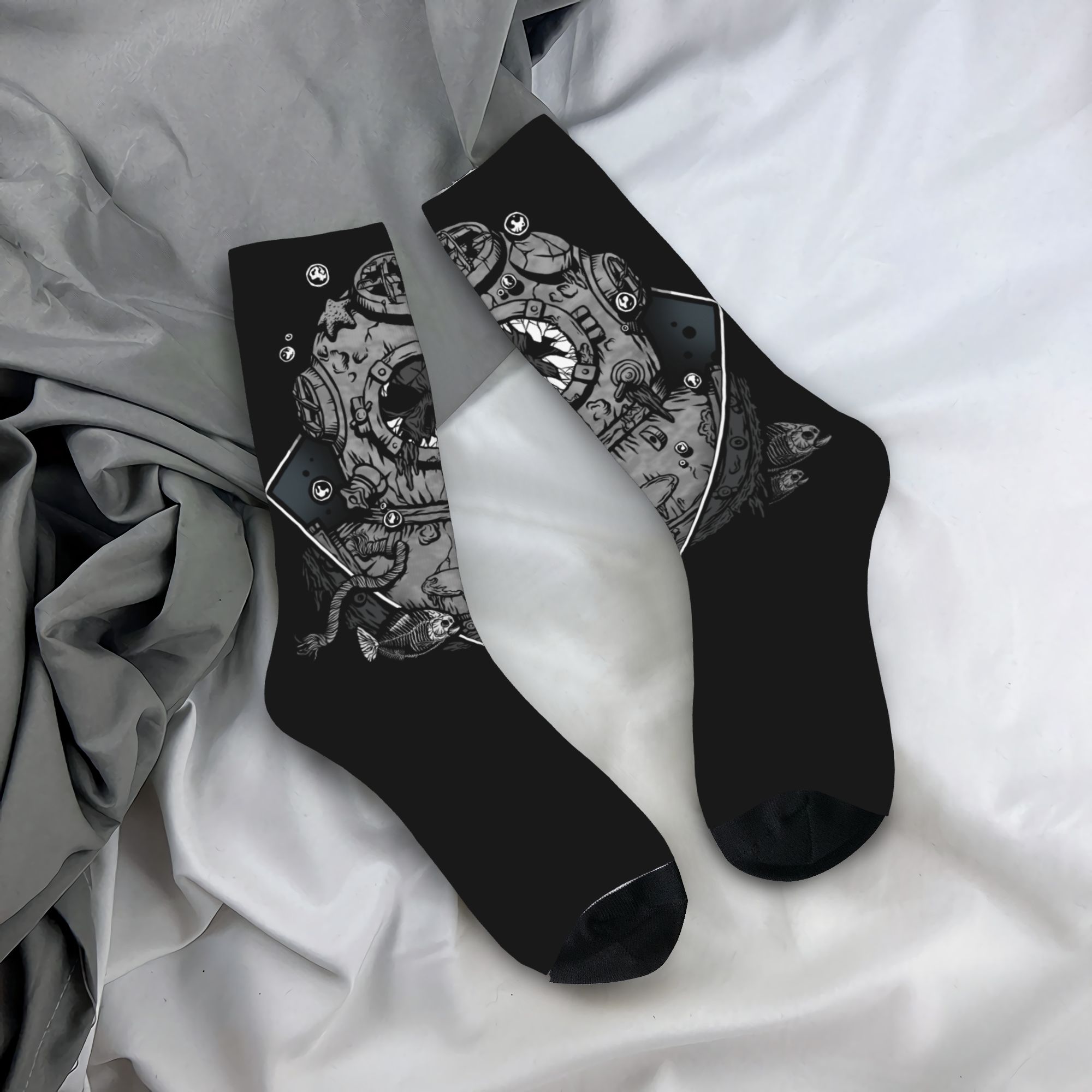 Custom Funny Mens Scuba Diving - Dress Sock Men avaliação e preço
